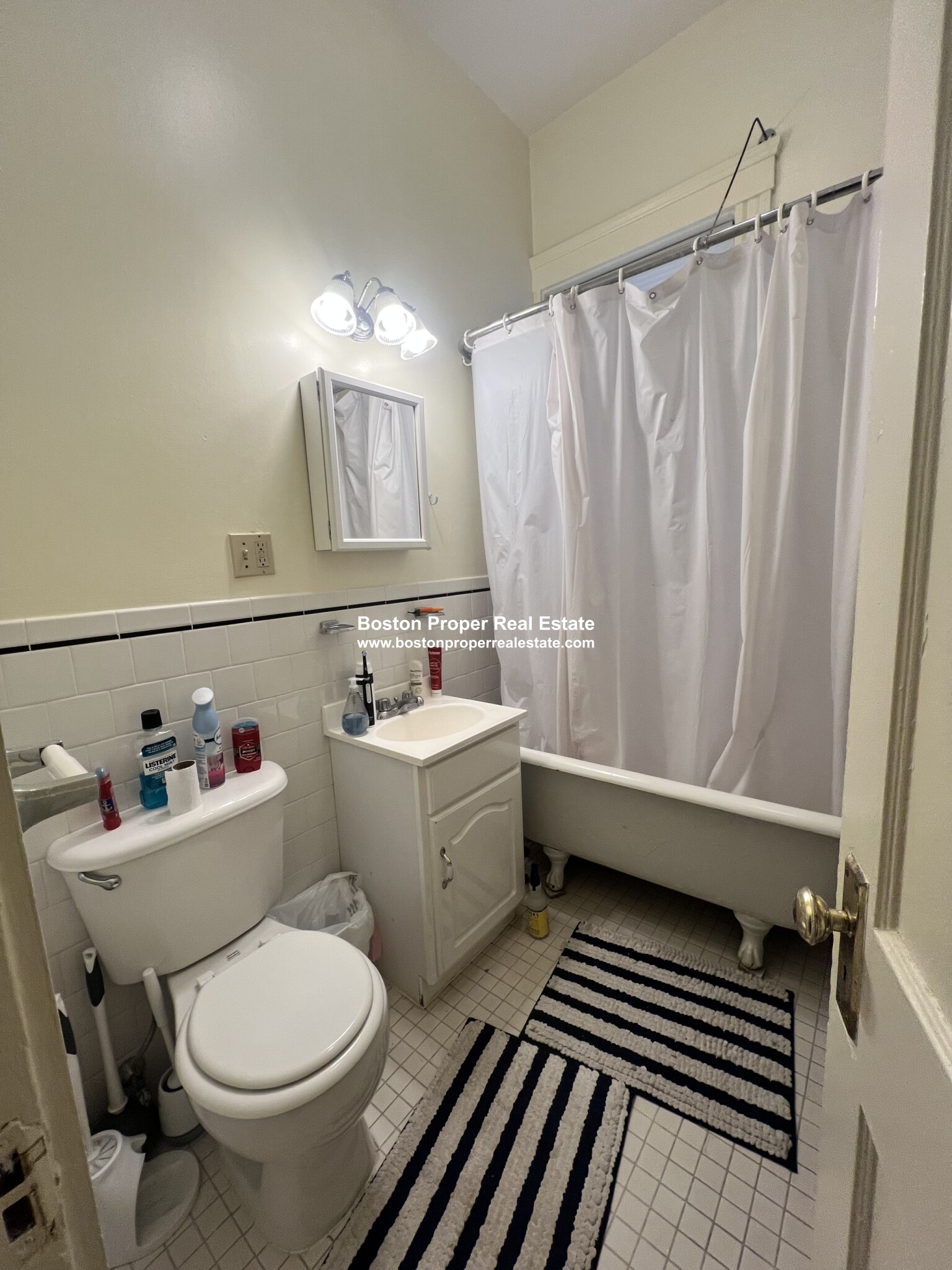 1 bed, 1 bath apartment for rent at 104 Queensberry St Unit 2, Fenway — photo 7 of 8