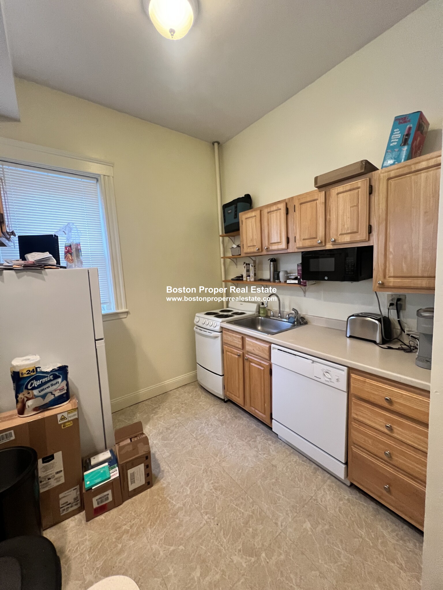 1 bed, 1 bath apartment for rent at 104 Queensberry St Unit 2, Fenway — photo 3 of 8