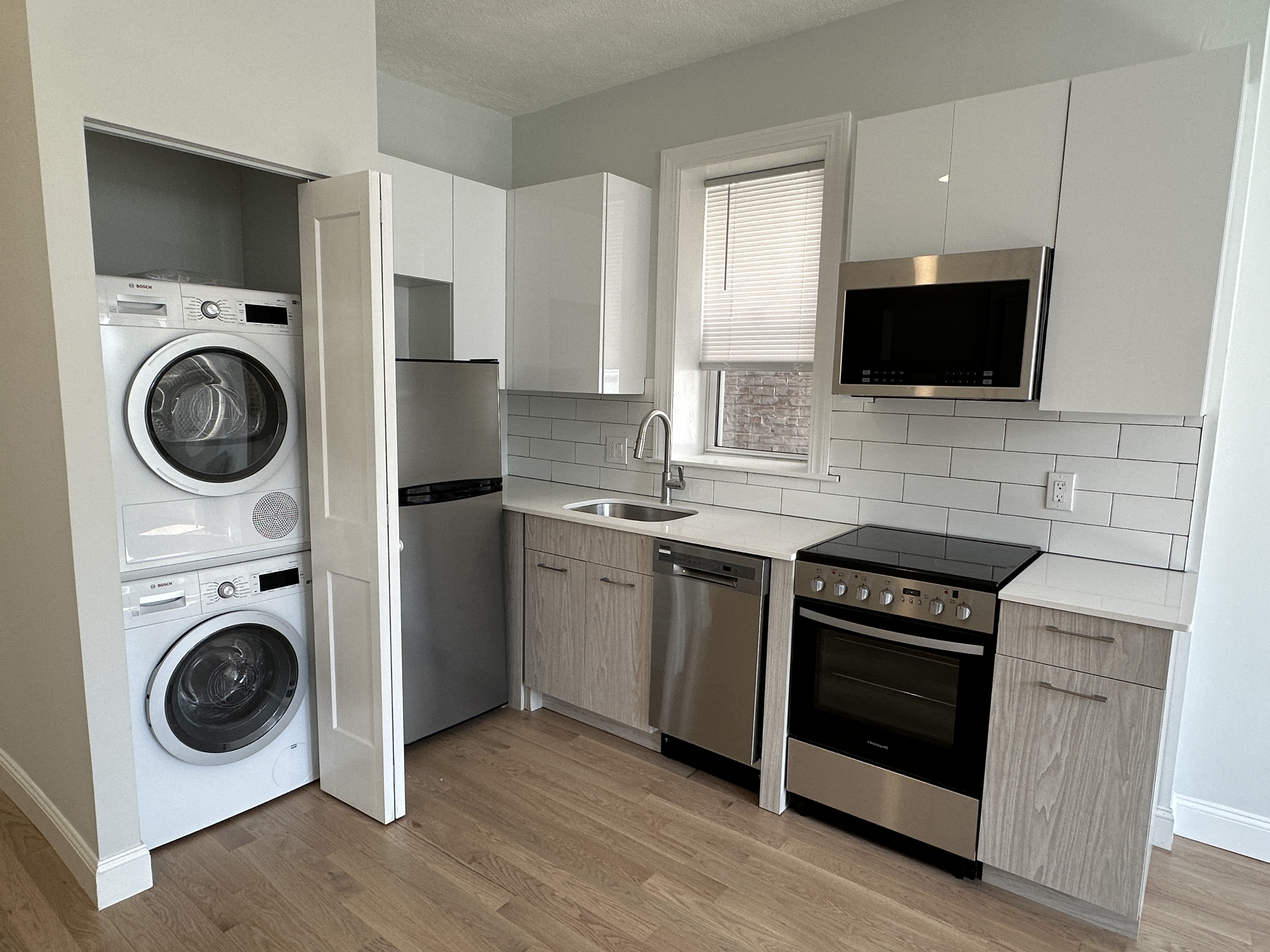 Studio bed, 1 bath apartment for rent at 104 Queensberry St Unit 7, Fenway — photo 2 of 12