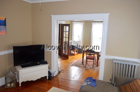 3 bed, 2 bath apartment for rent at 104 Rogers Ave Unit 2, Powder House Square — photo 10 of 23