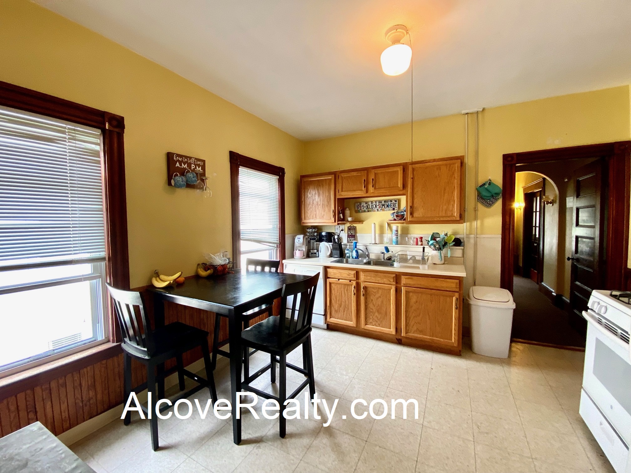 3 bed, 2 bath apartment for rent at 104 Rogers Ave Unit 2, Powder House Square — photo 22 of 23