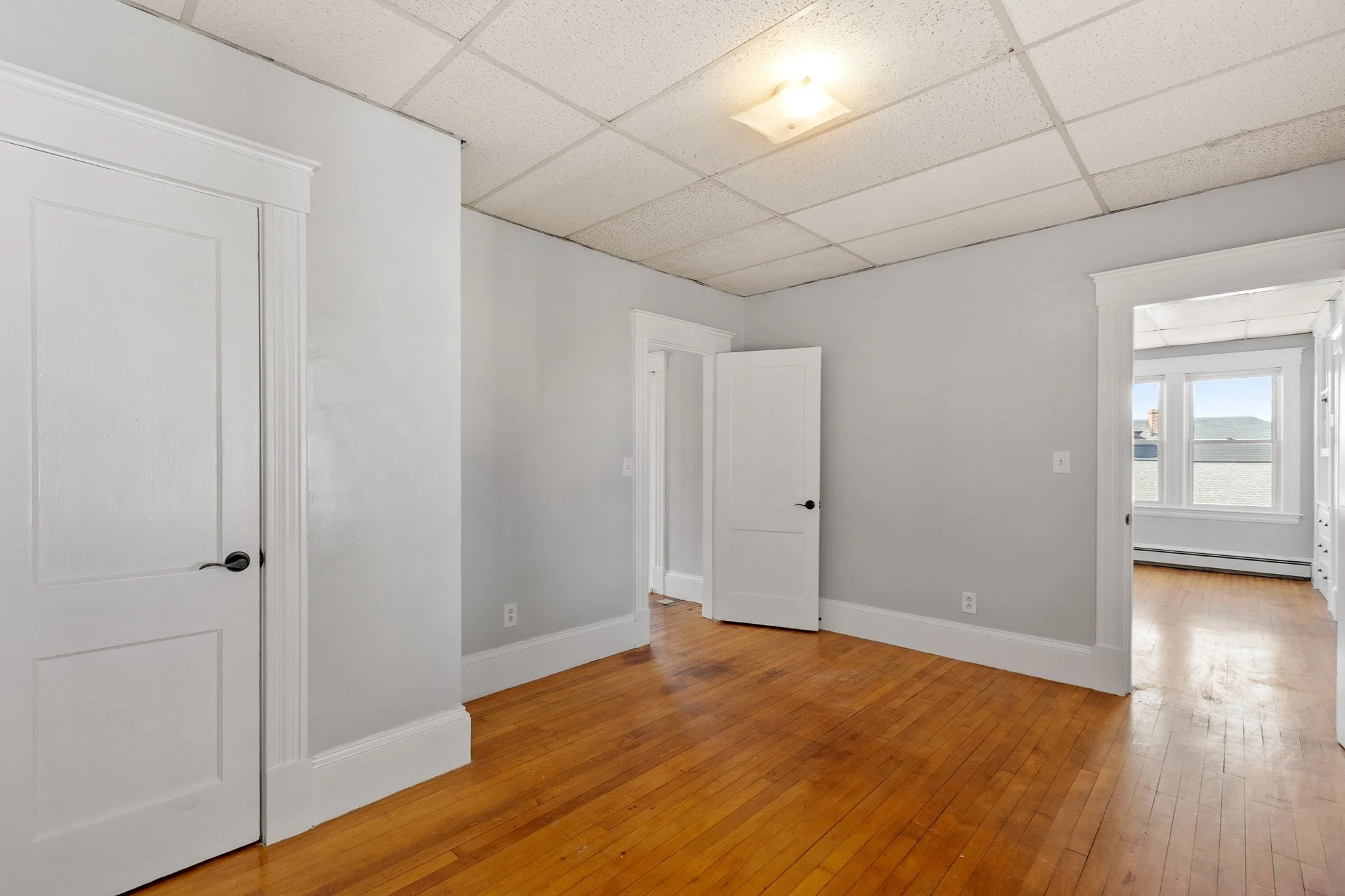 3 bed, 1 bath apartment for rent at 104 School St Unit 2, Lowell — photo 17 of 29