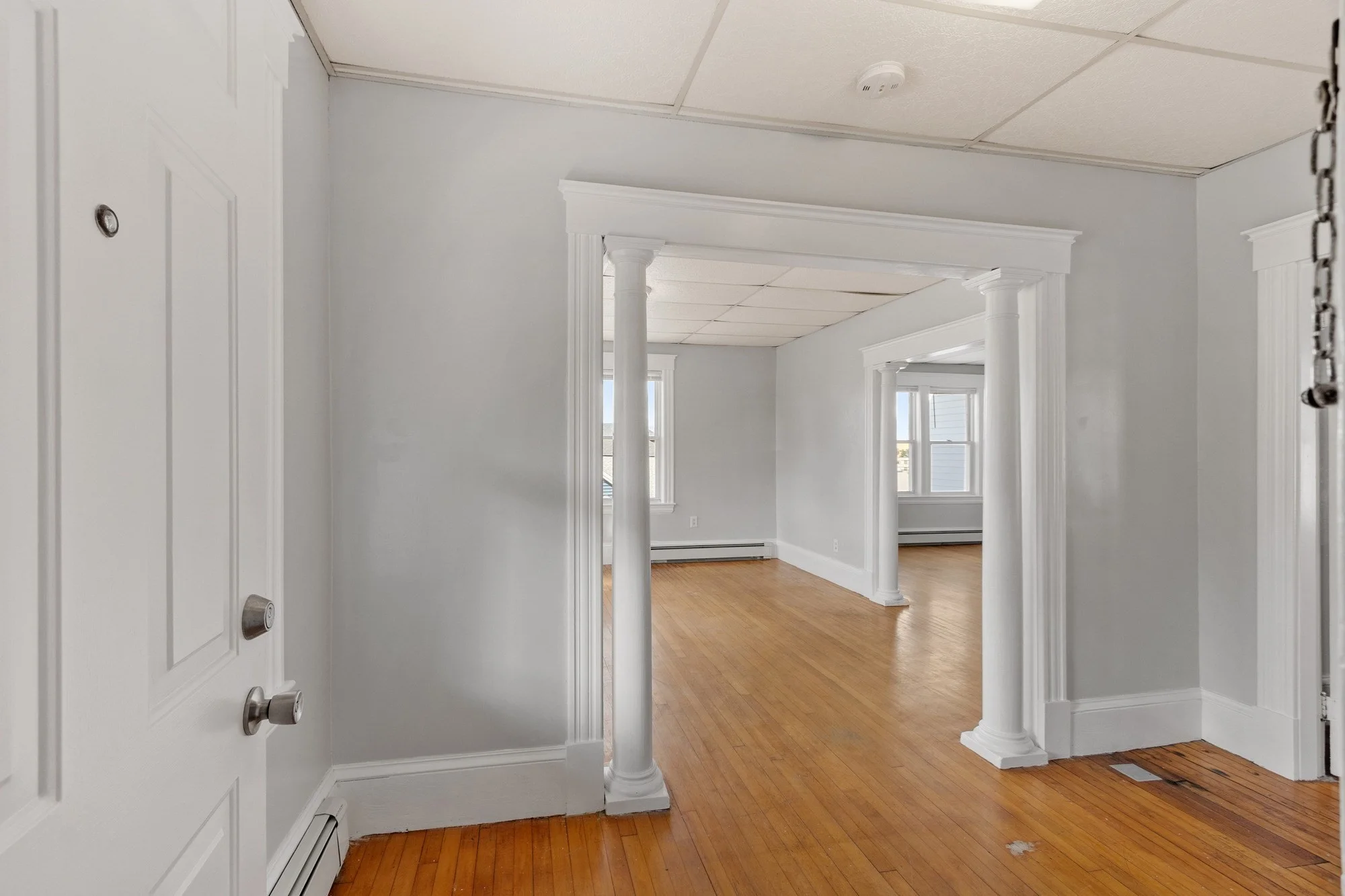 3 bed, 1 bath apartment for rent at 104 School St Unit 2, Lowell — photo 6 of 29