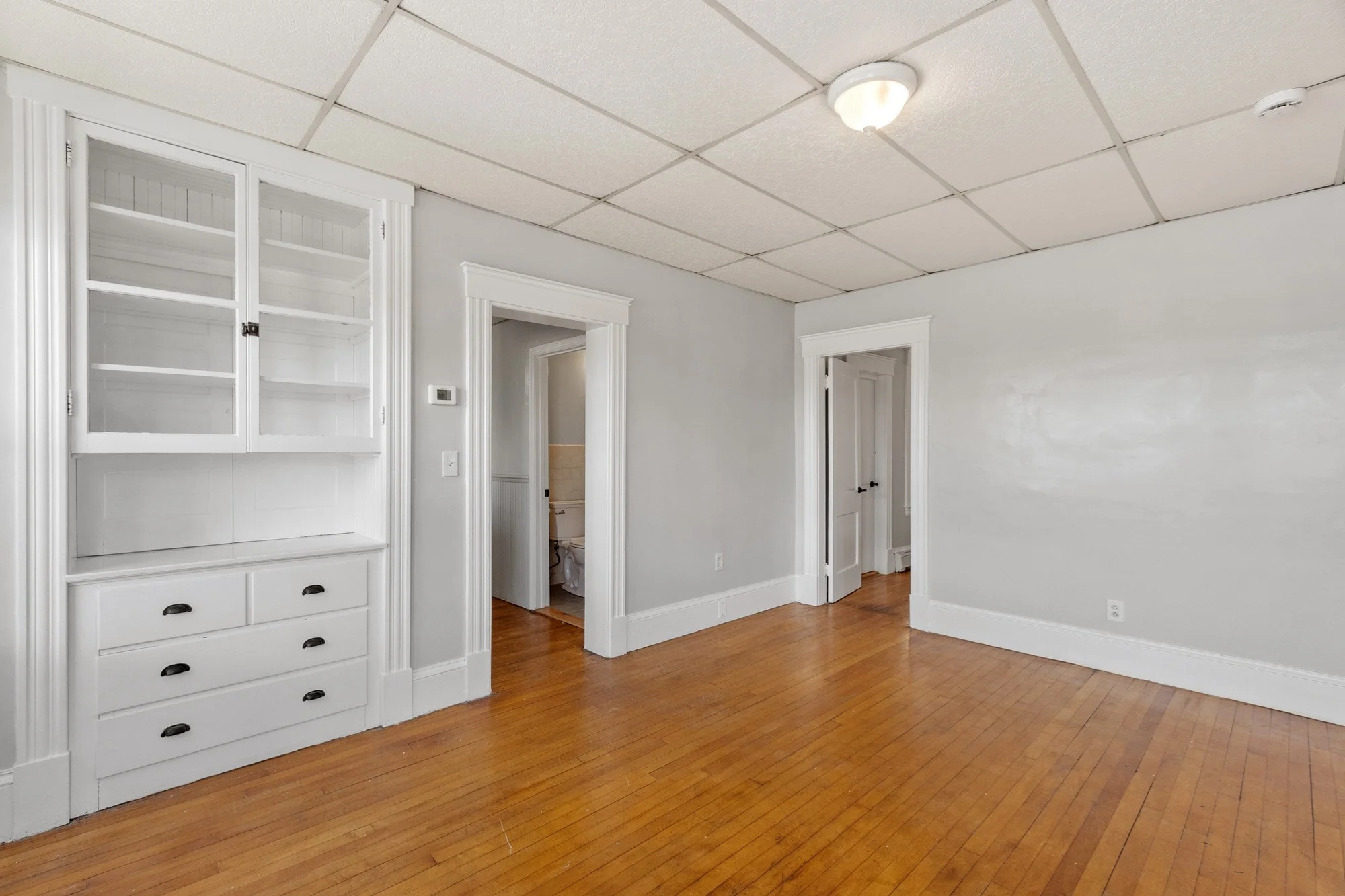 3 bed, 1 bath apartment for rent at 104 School St Unit 2, Lowell — photo 9 of 29