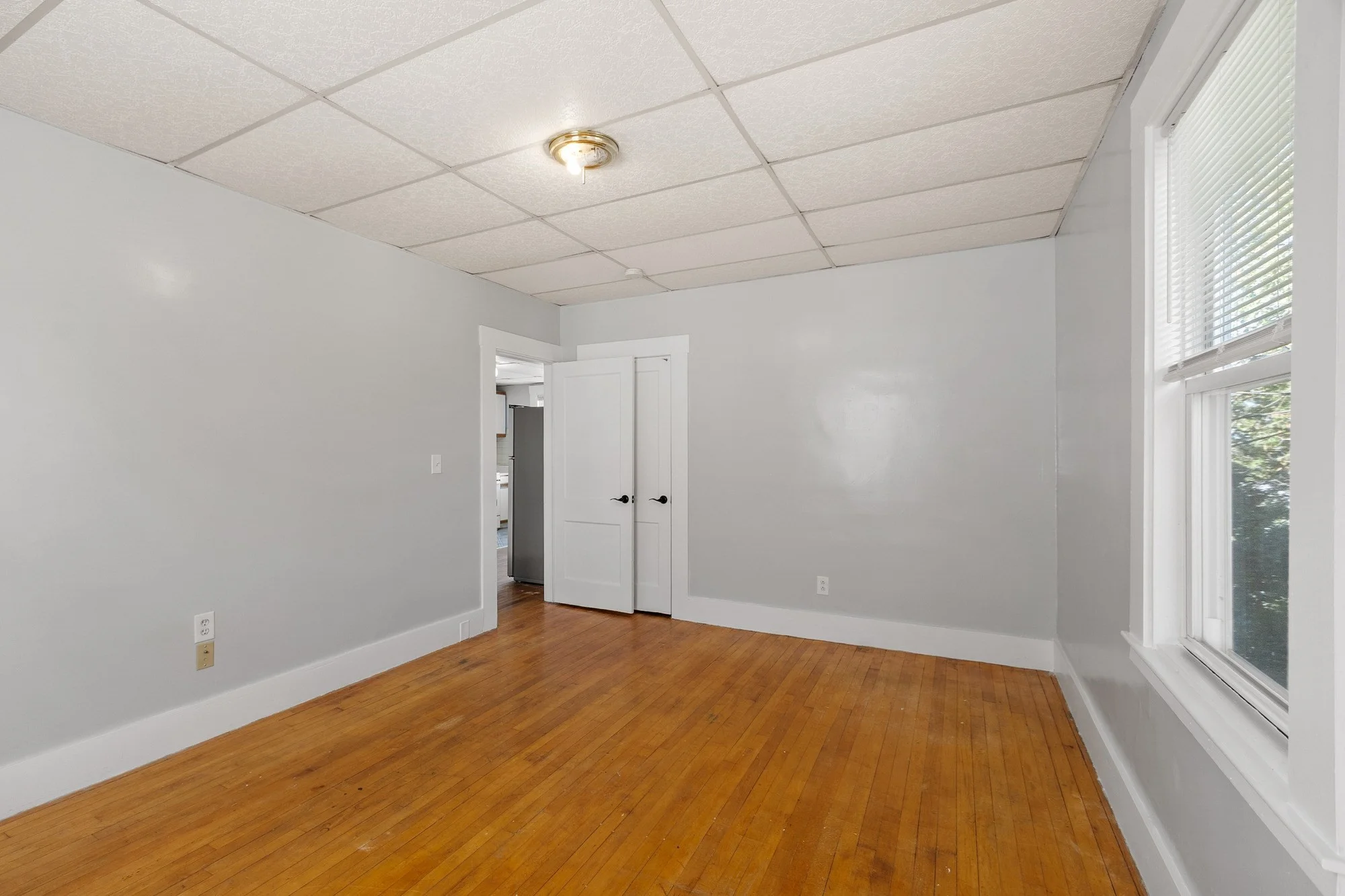 3 bed, 1 bath apartment for rent at 104 School St Unit 2, Lowell — photo 21 of 29