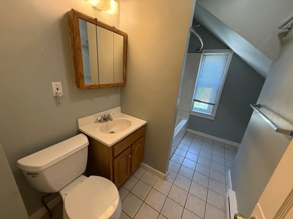 2 bed, 1 bath apartment for rent at 104 South Main St Unit 104, Mansfield — photo 9 of 11