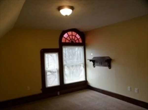 2 bed, 1 bath apartment for rent at 104 South Main St Unit 3, Middleboro — photo 5 of 7
