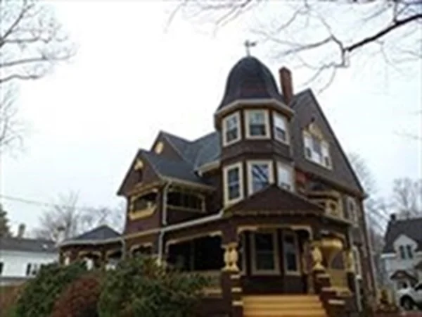 2 bed, 1 bath apartment for rent at 104 South Main St Unit 3, Middleboro — photo 1 of 7