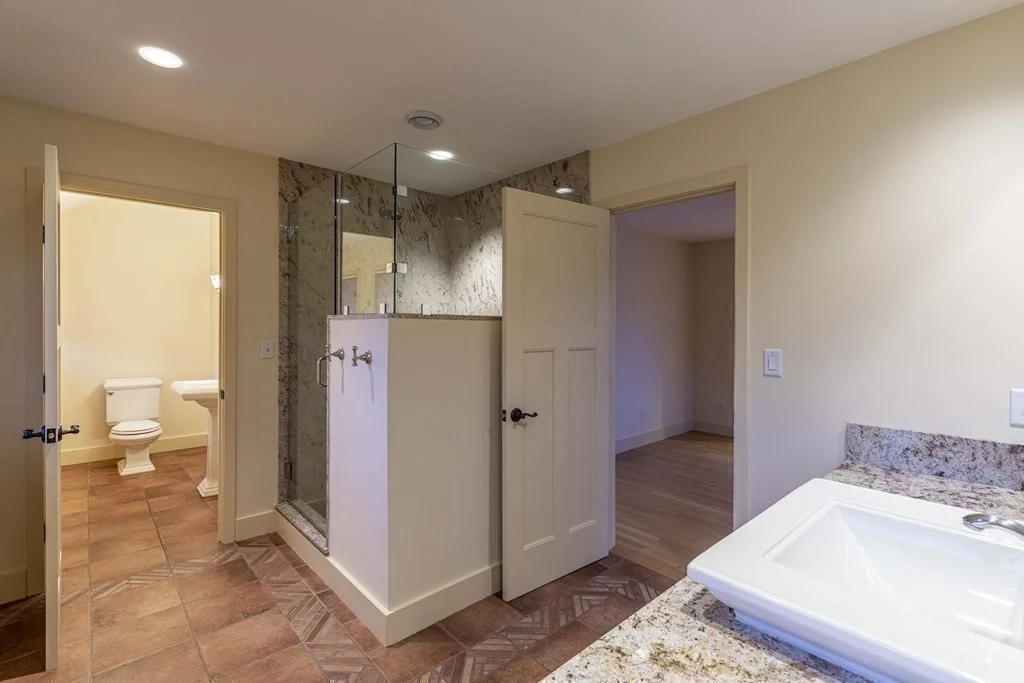 3 bed, 2 bath apartment for rent at 104 Spy Pond Pkwy Unit 104, Arlington — photo 30 of 37