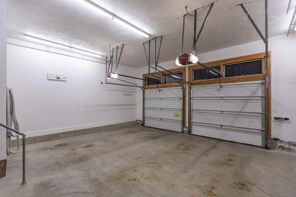 3 bed, 2 bath apartment for rent at 104 Spy Pond Pkwy Unit 104, Arlington — photo 34 of 37