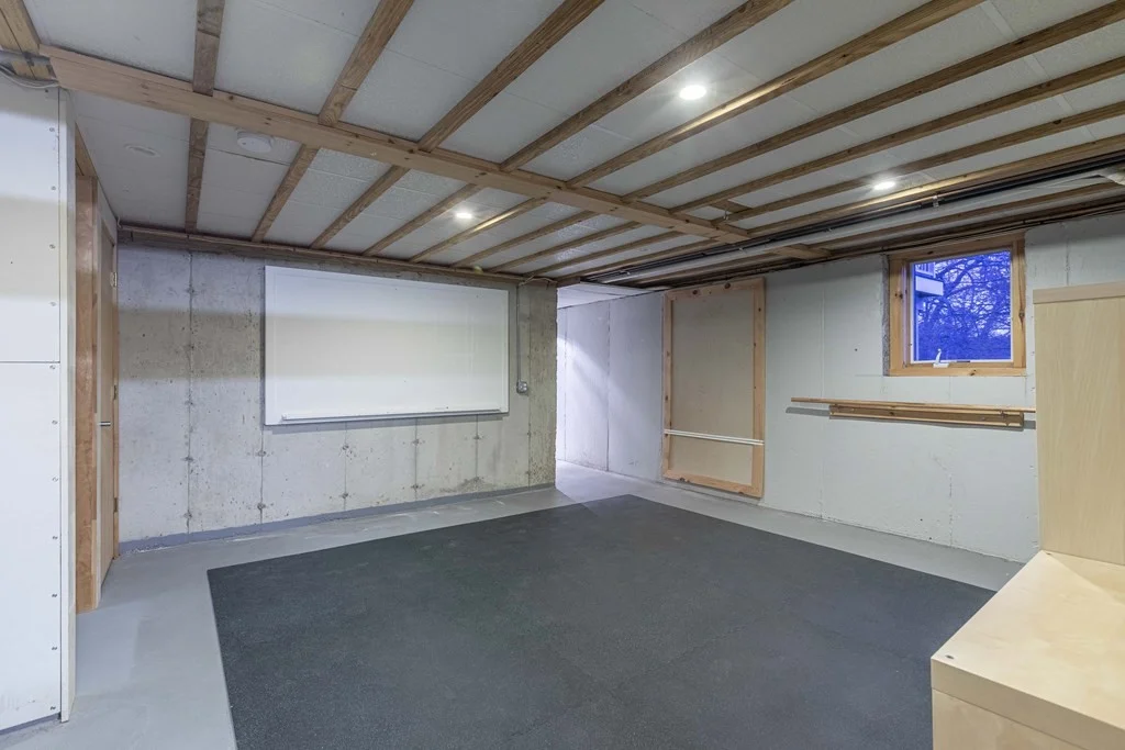 3 bed, 2 bath apartment for rent at 104 Spy Pond Pkwy Unit SF, Arlington — photo 38 of 39
