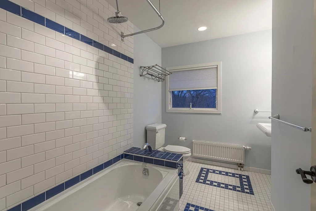 3 bed, 2 bath apartment for rent at 104 Spy Pond Pkwy Unit SF, Arlington — photo 30 of 39