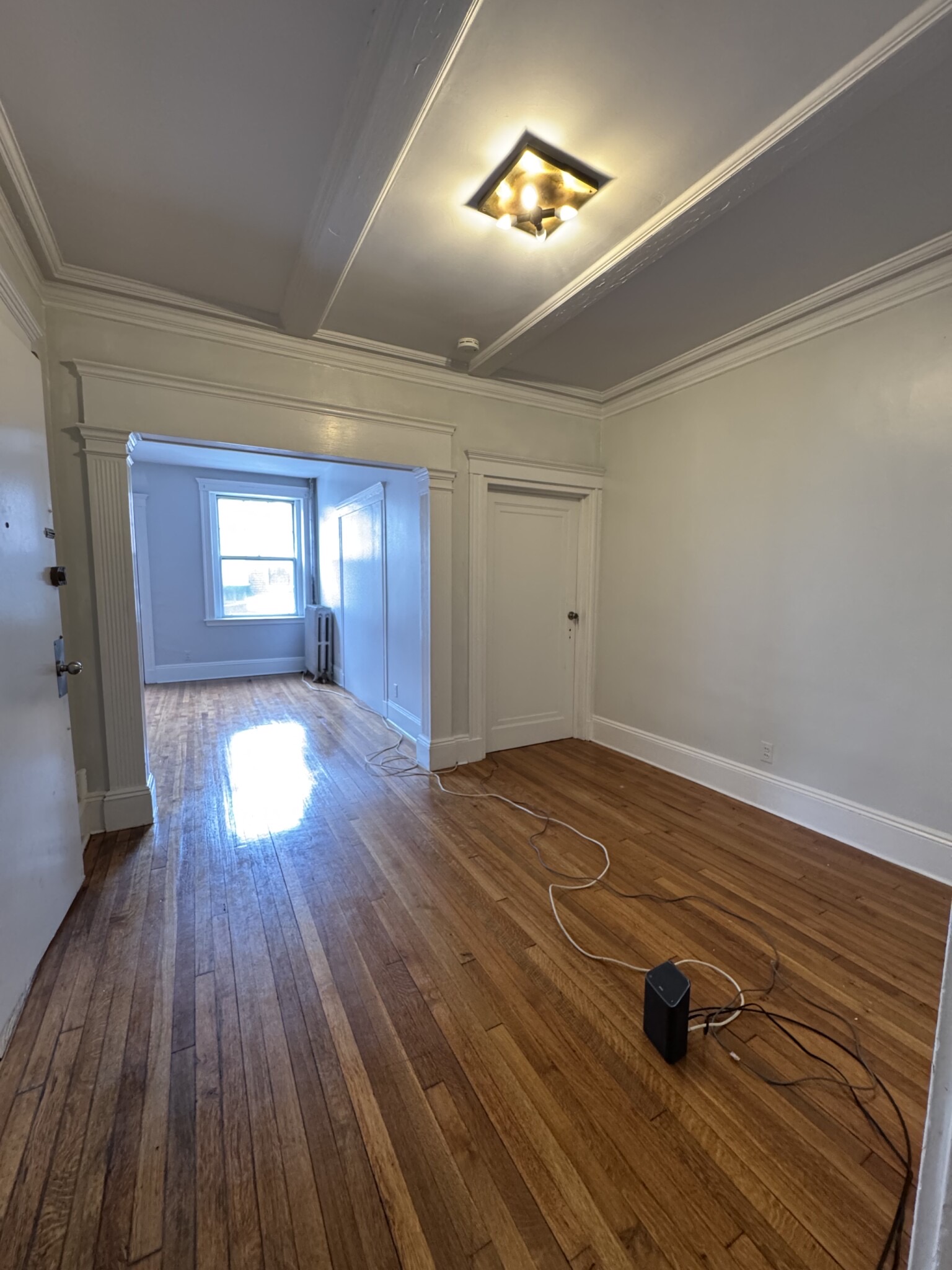 4 bed, 1 bath apartment for rent at 104 Strathmore Rd Unit 2, Brighton — photo 4 of 11