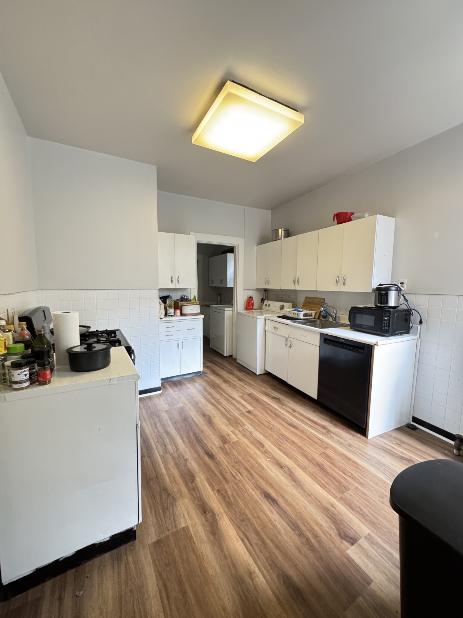 4 bed, 1 bath apartment for rent at 104 Strathmore Rd Unit 2, Brighton — photo 2 of 11