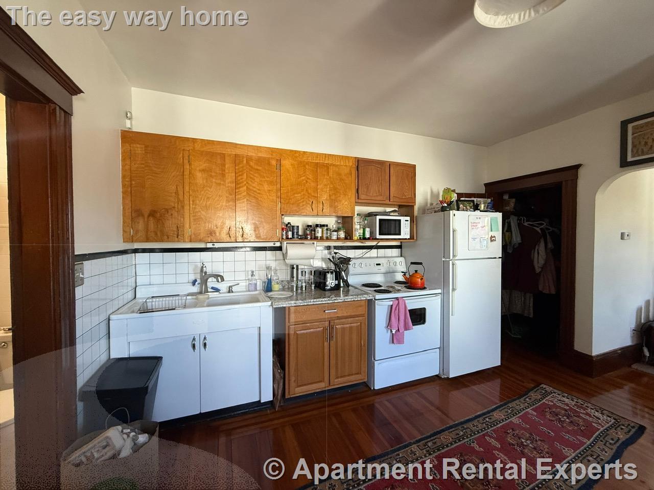 1 bed, 1 bath apartment for rent at 104 Summer Unit 4A, Union Square — photo 3 of 9