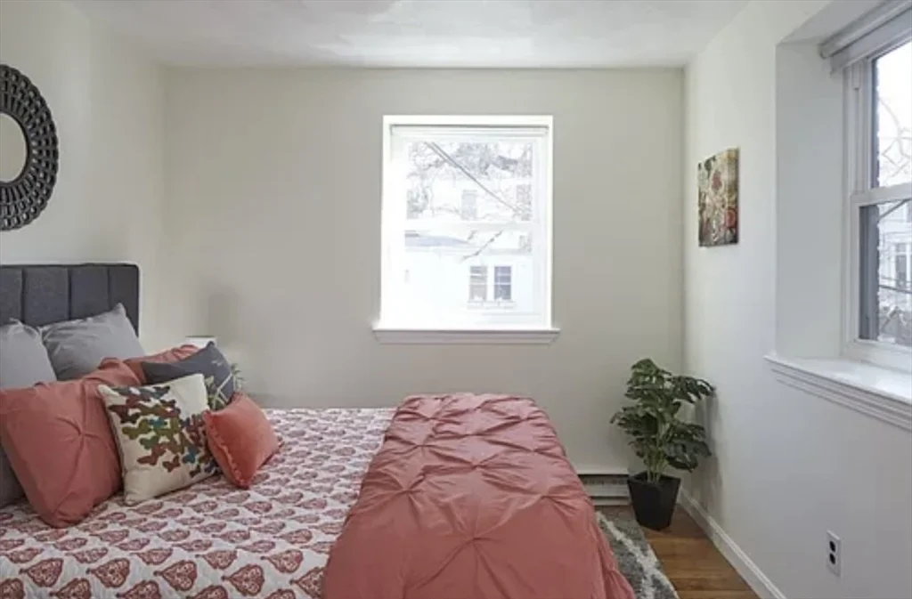 2 bed, 1 bath apartment for rent at 104 Trowbridge St Unit 4, Mid Cambridge — photo 5 of 7