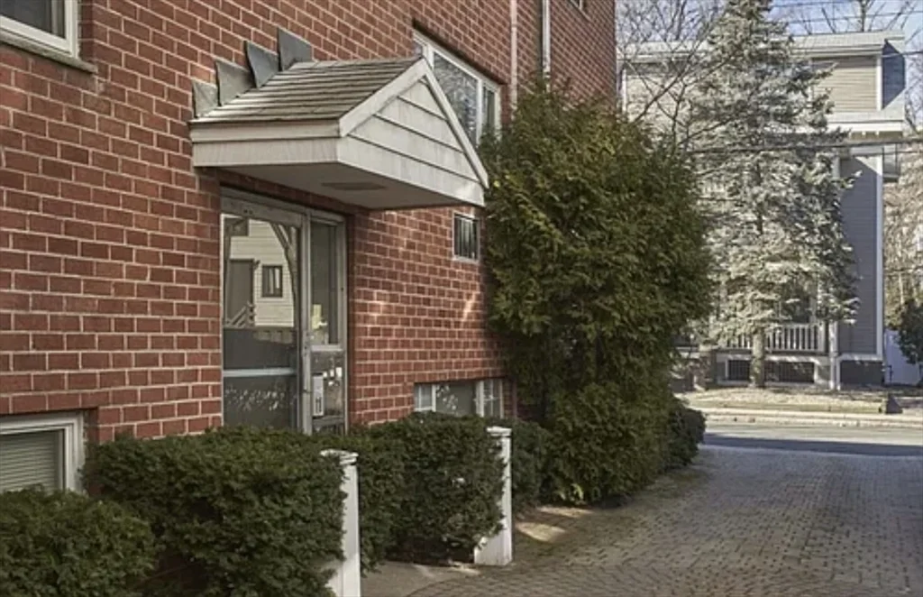 2 bed, 1 bath apartment for rent at 104 Trowbridge St Unit 4, Mid Cambridge — photo 7 of 7