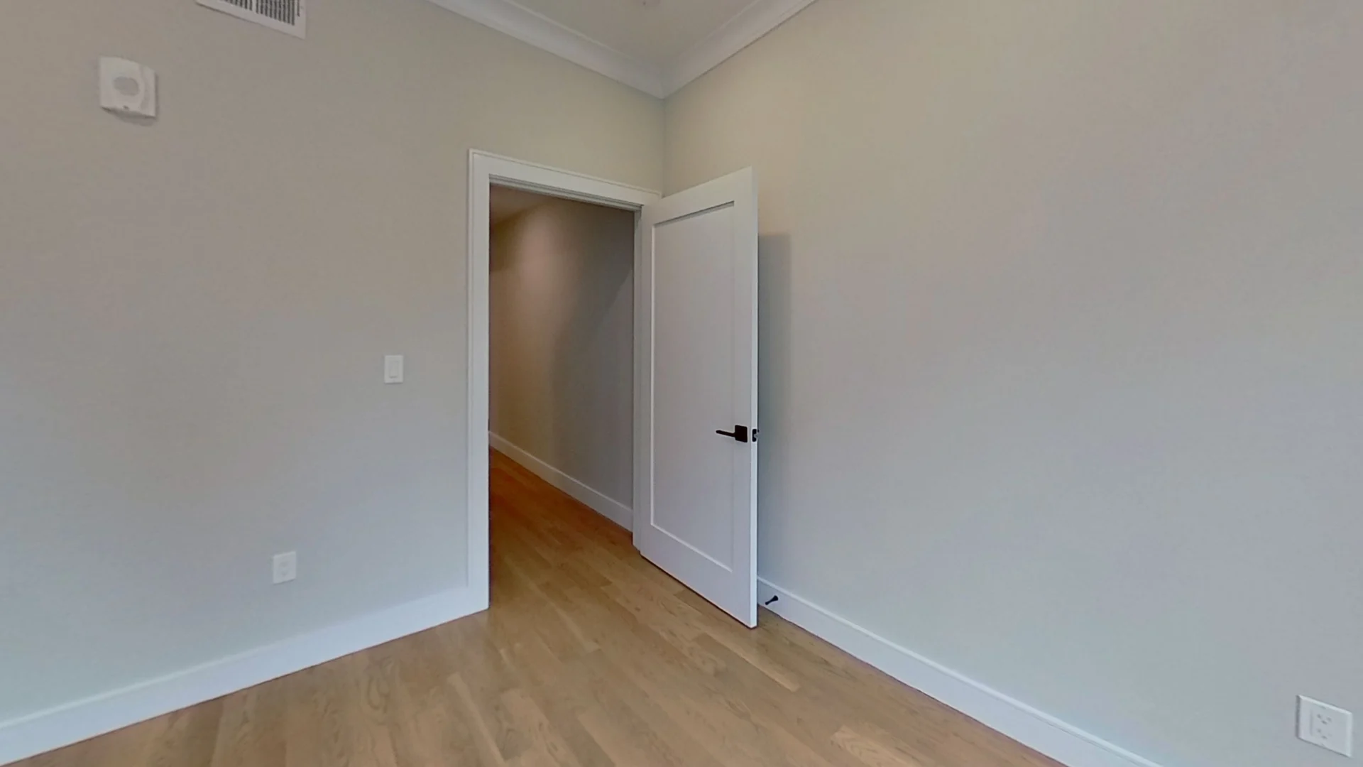 2 bed, 2 bath apartment for rent at 104 Warren St Unit 1, Brighton — photo 3 of 8