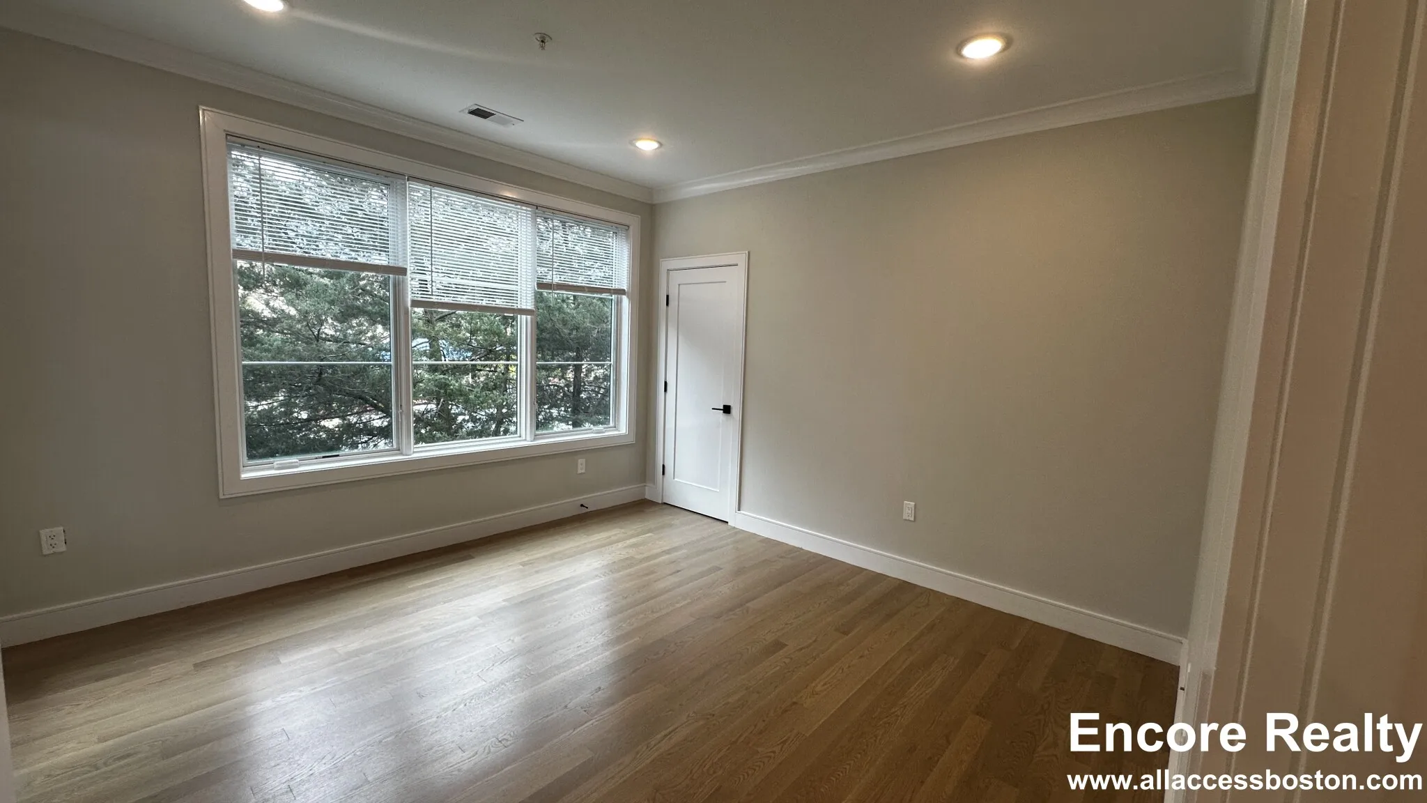 2 bed, 1 bath apartment for rent at 104 Warren St Unit 3, Brighton — photo 9 of 18