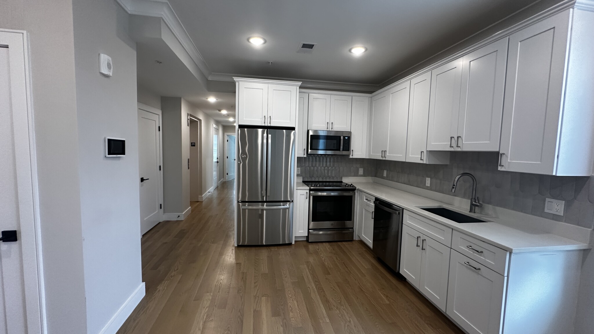 2 bed, 1 bath apartment for rent at 104 Warren St Unit 5P, Brighton