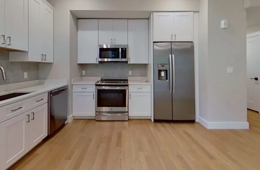 2 bed, 2 bath apartment for rent at 104 Warren St Unit 6, Brighton — photo 1 of 7