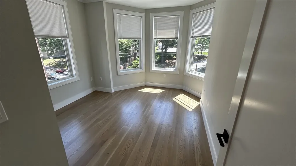 2 bed, 2 bath apartment for rent at 104 Warren St Unit 6, Brighton — photo 4 of 7