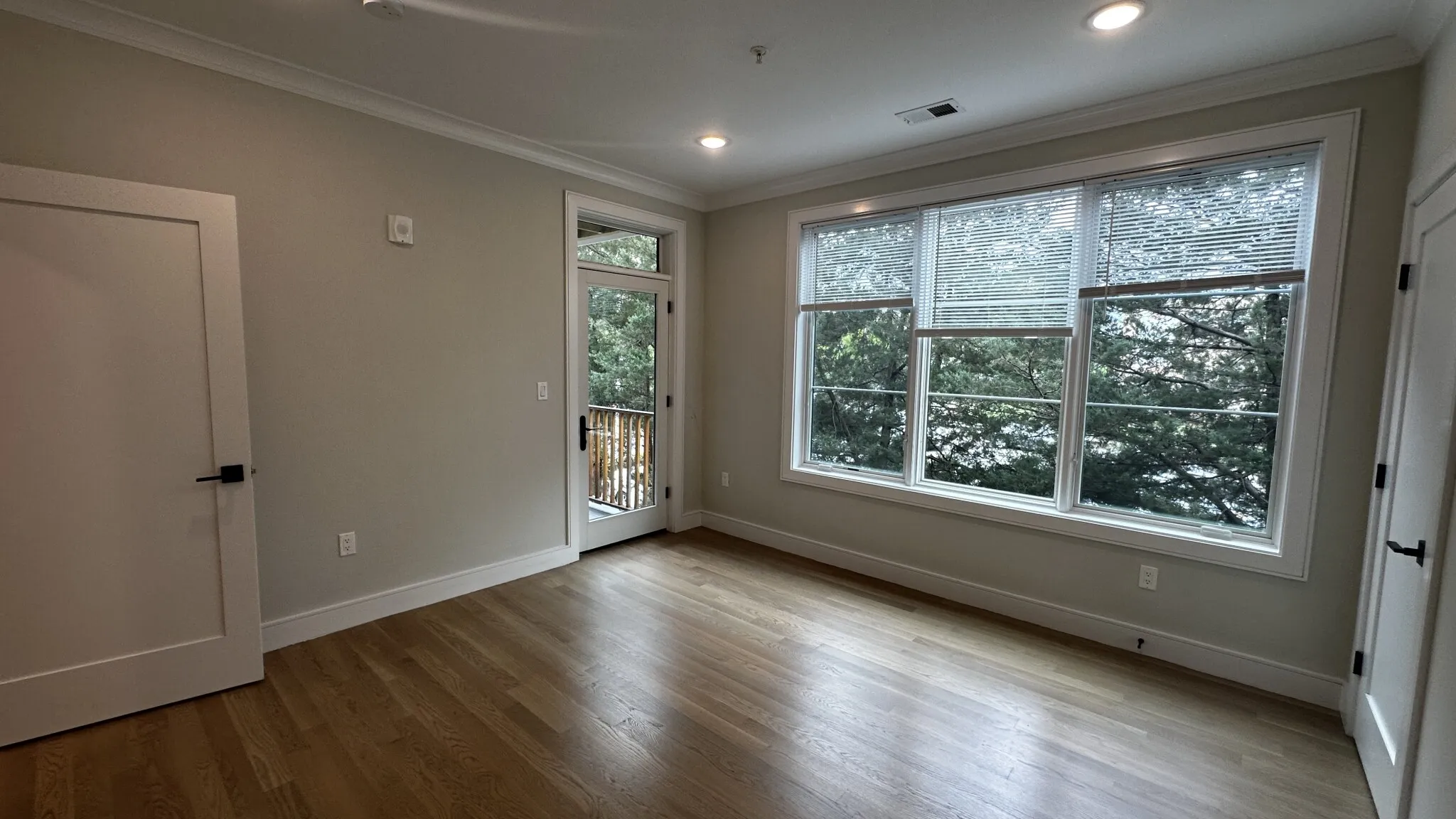 5 bed, 3 bath apartment for rent at 104 Warren St Unit 7F, Brighton — photo 6 of 19