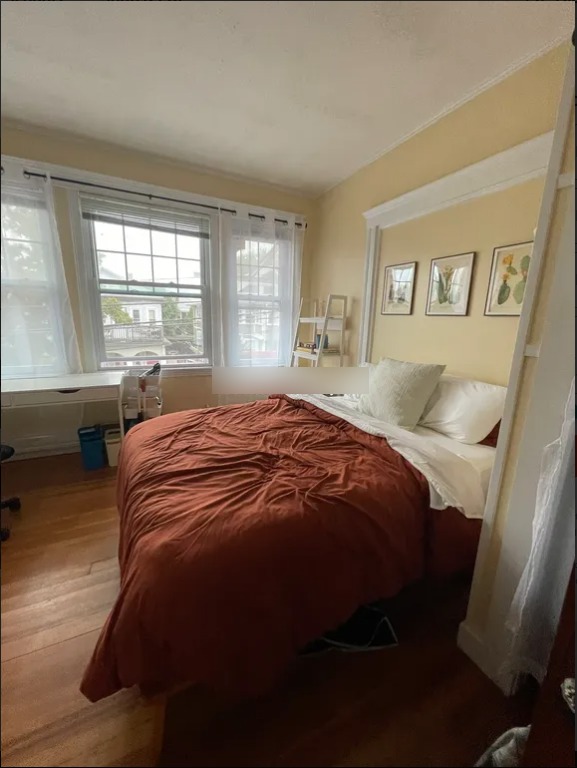 4 bed, 1 bath apartment for rent at 104 Adams St Unit 2, West Somerville — photo 6 of 8