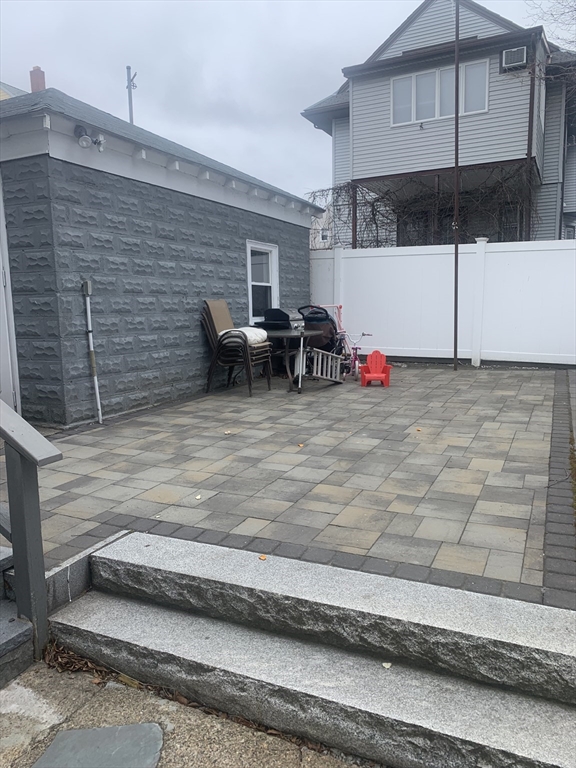 3 bed, 1 bath apartment for rent at 104 West Quincy St Unit 1, West Somerville — photo 11 of 12