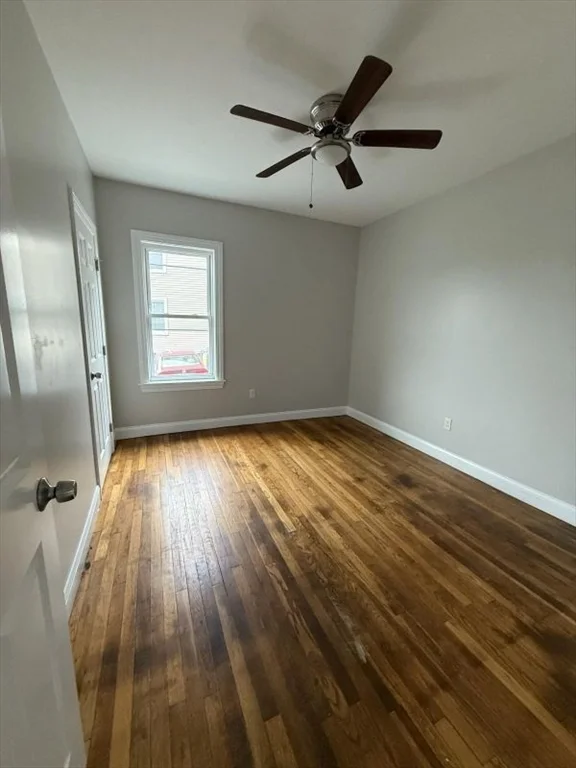 3 bed, 1 bath apartment for rent at 1043 North Main Unit 1, Fall River — photo 4 of 7