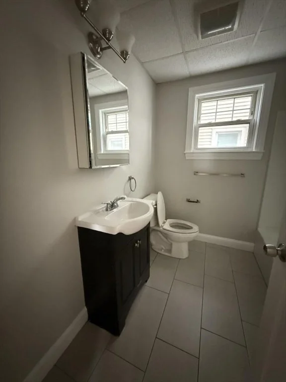 3 bed, 1 bath apartment for rent at 1043 North Main Unit 1, Fall River — photo 7 of 7