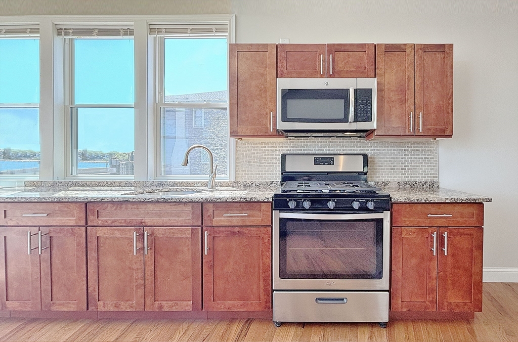 2 bed, 1.5 bath apartment for rent at 1043 Winthrop Ave Unit 1, Revere — photo 3 of 21
