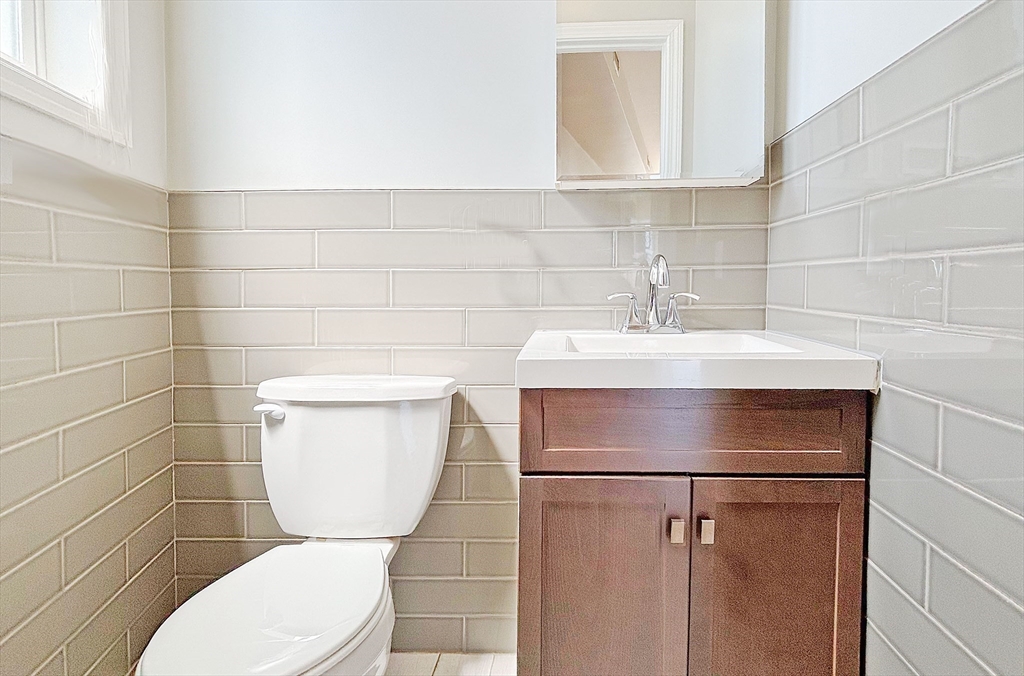2 bed, 1.5 bath apartment for rent at 1043 Winthrop Ave Unit 1, Revere — photo 16 of 21
