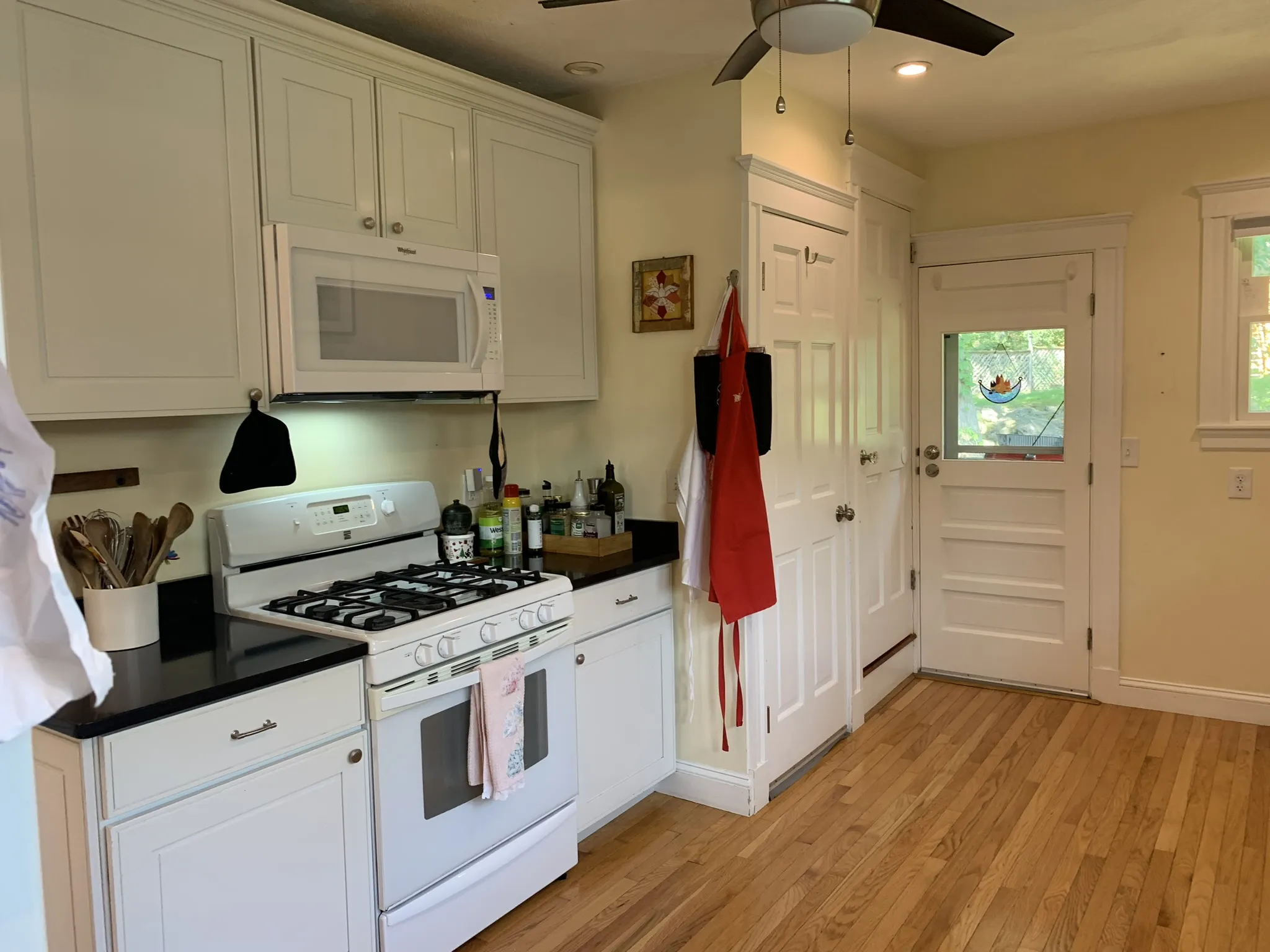 4 bed, 2 bath apartment for rent at 1045 Adams St Unit 2, Dorchester — photo 2 of 43