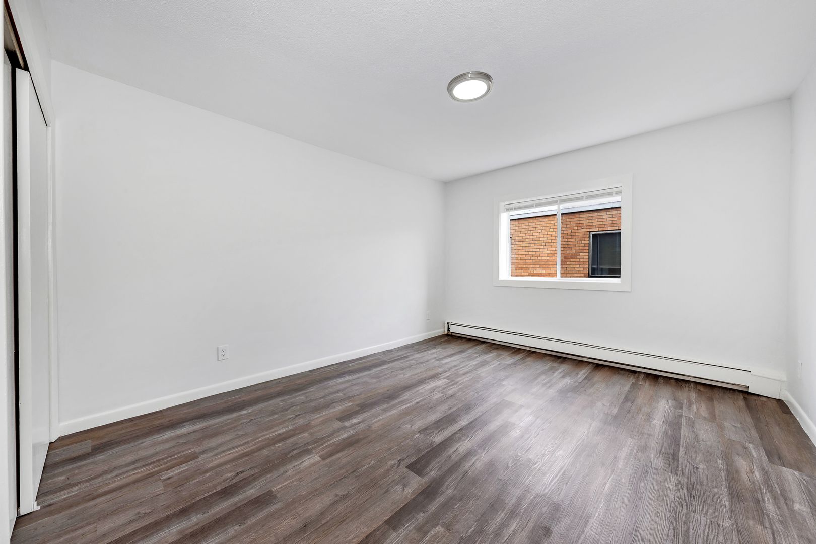 1 bed, 1 bath apartment for rent at 1045 River St, Hyde Park — photo 7 of 19