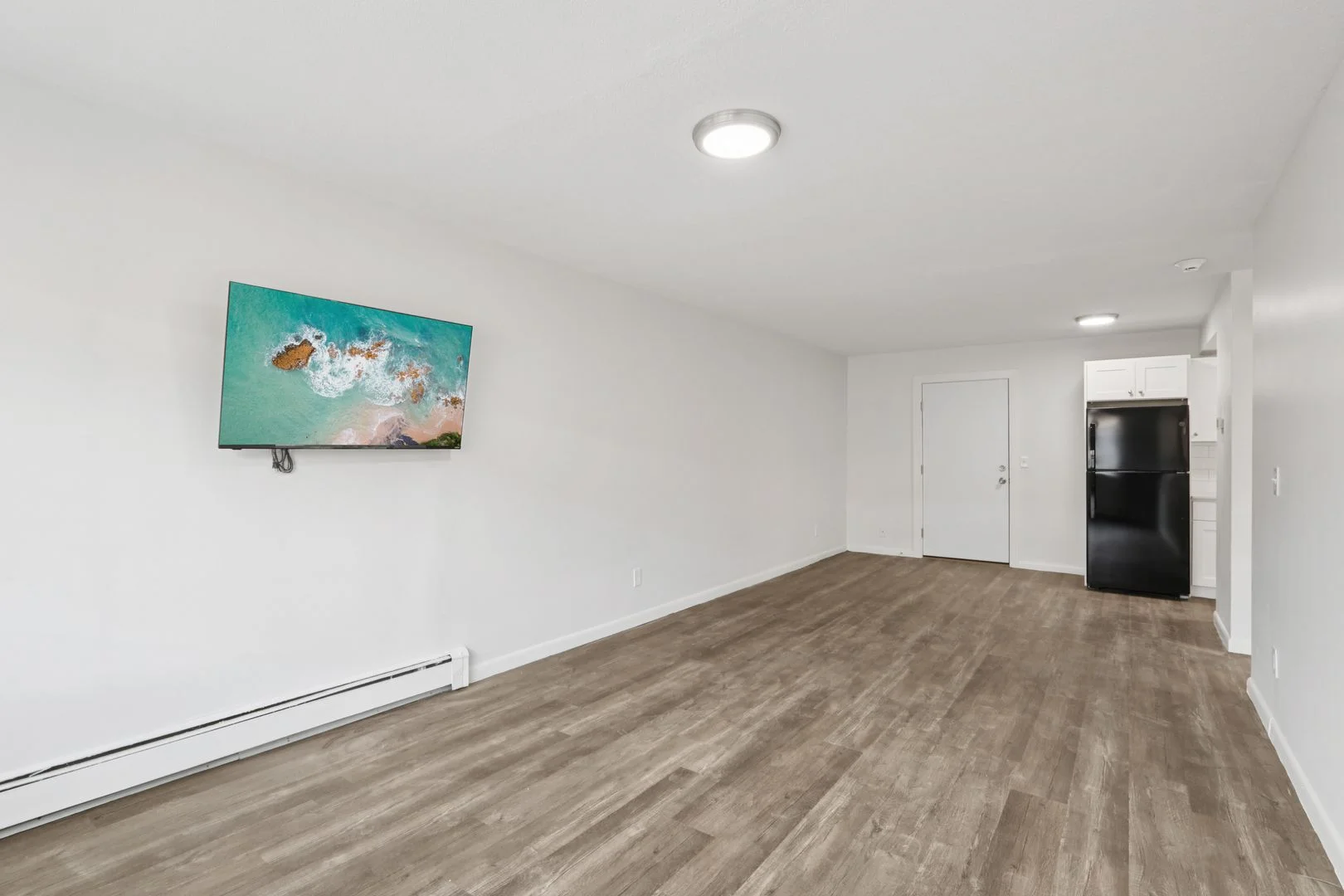 1 bed, 1 bath apartment for rent at 1045 River St Unit 27, Hyde Park — photo 2 of 16