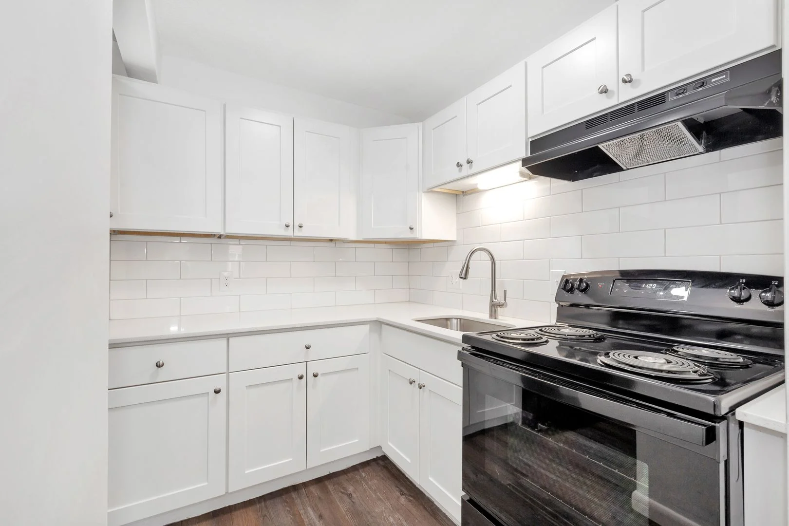 1 bed, 1 bath apartment for rent at 1045 River St Unit 27, Hyde Park — photo 6 of 16