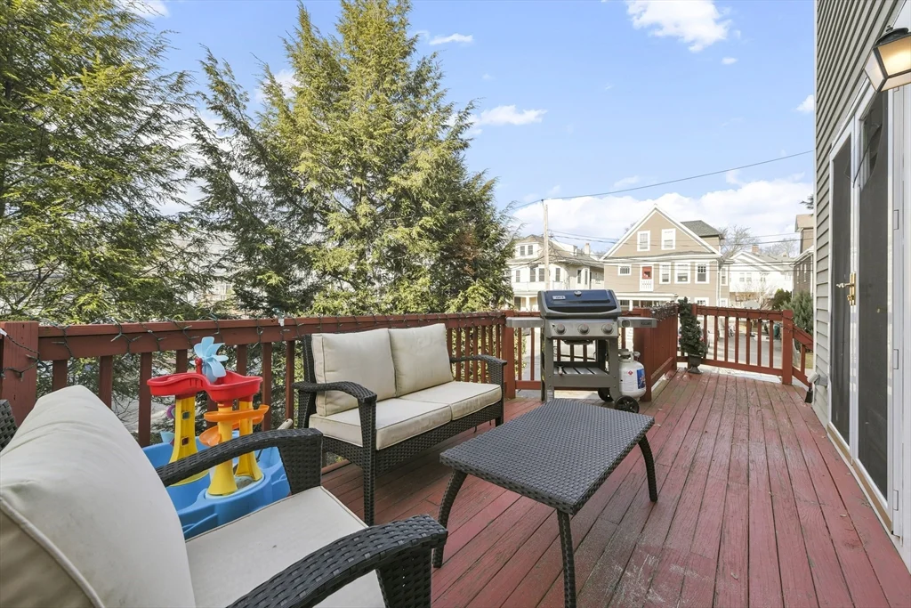 2 bed, 1 bath apartment for rent at 1045 Washington St Unit 1, Newton — photo 17 of 21