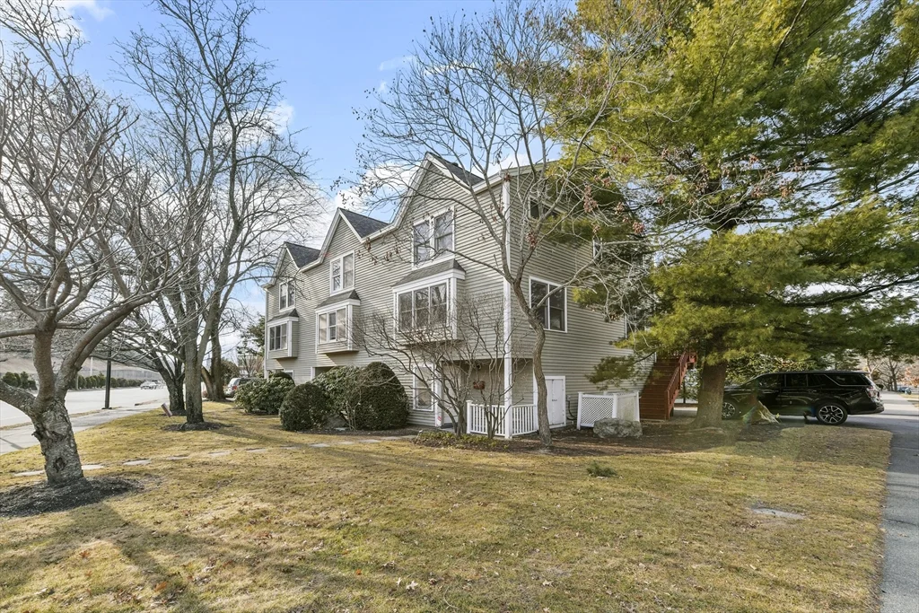 2 bed, 1 bath apartment for rent at 1045 Washington St Unit 1, Newton — photo 20 of 21