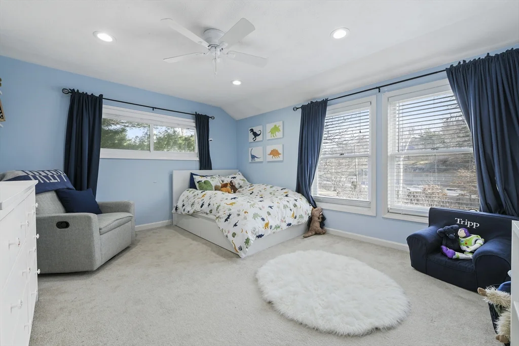2 bed, 1 bath apartment for rent at 1045 Washington St Unit 1, Newton — photo 15 of 21