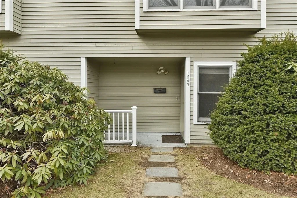 2 bed, 1 bath apartment for rent at 1045 Washington St Unit 2, West Newton — photo 20 of 25