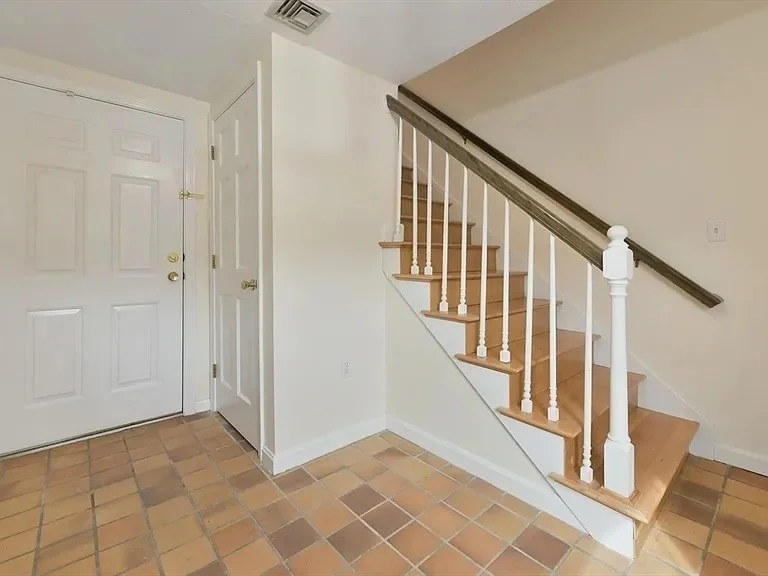 2 bed, 1 bath apartment for rent at 1045 Washington St Unit 2, West Newton — photo 11 of 25