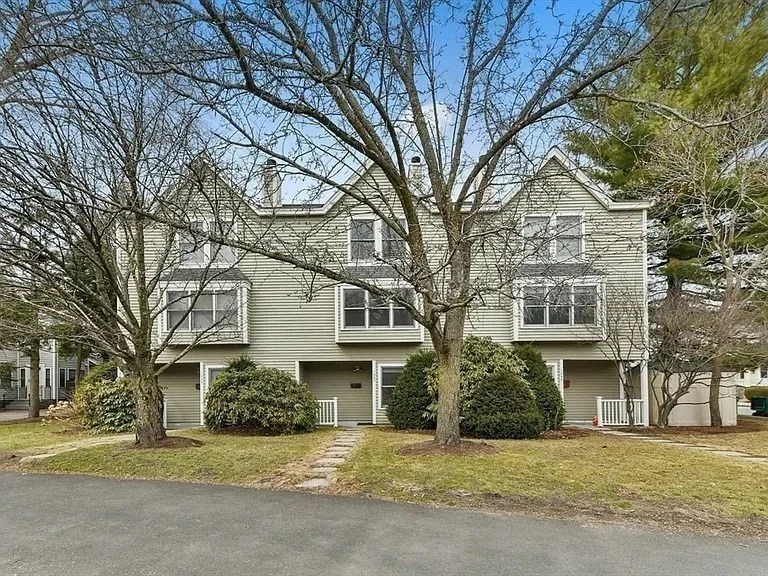 2 bed, 1 bath apartment for rent at 1045 Washington St Unit 2, West Newton — photo 22 of 25