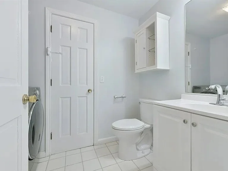2 bed, 1 bath apartment for rent at 1045 Washington St Unit 2, West Newton — photo 14 of 25