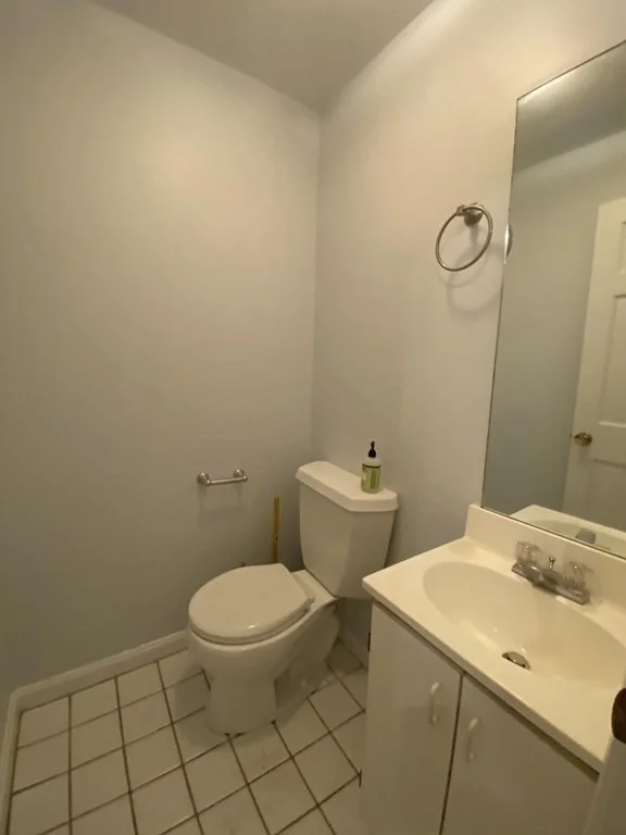 2 bed, 1 bath apartment for rent at 1047 Washington St Unit 2, Newtonville — photo 7 of 21