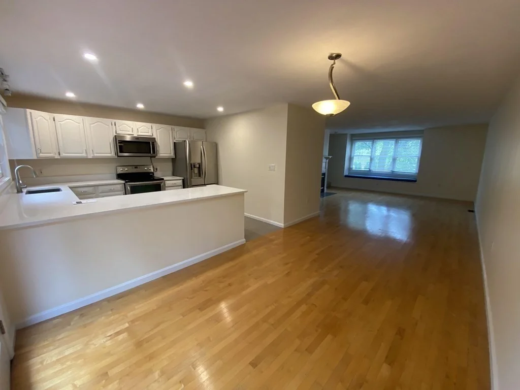 2 bed, 1 bath apartment for rent at 1047 Washington St Unit 2, Newtonville — photo 1 of 21