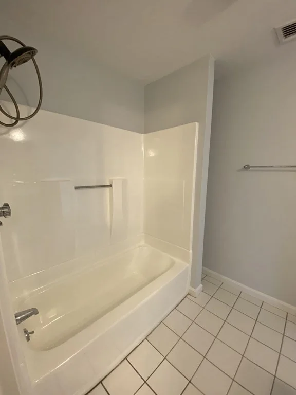 2 bed, 1 bath apartment for rent at 1047 Washington St Unit 2, Newtonville — photo 11 of 21