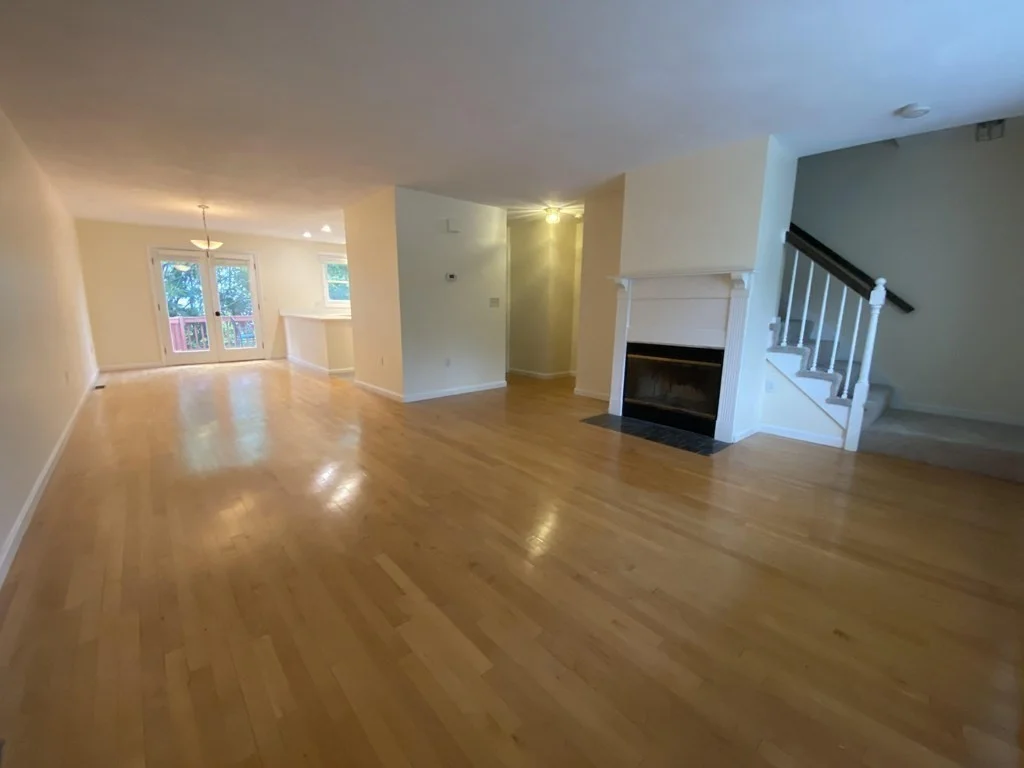 2 bed, 1 bath apartment for rent at 1047 Washington St Unit 2, Newtonville — photo 3 of 21