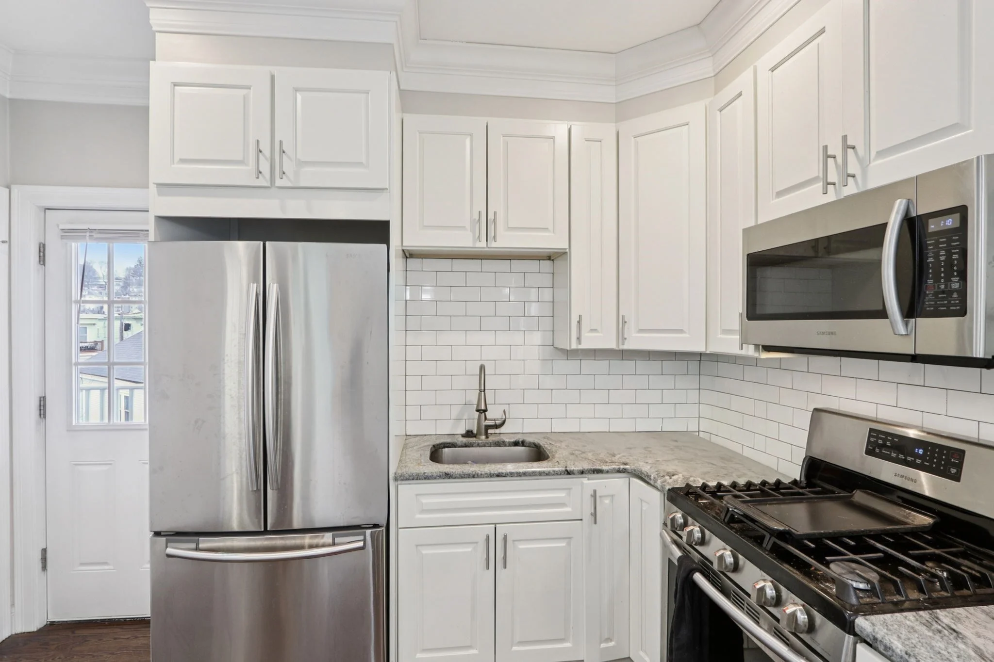 3 bed, 2 bath apartment for rent at 1048 Saratoga St Unit 3, East Boston — photo 2 of 20