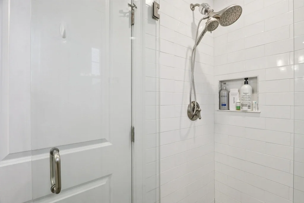 3 bed, 2 bath apartment for rent at 1048 Saratoga St Unit 3, East Boston — photo 17 of 20